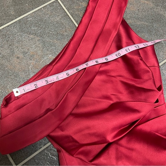Lavish Alice Pleated One Shoulder Satin Cocktail Midi Dress Red Burgundy 2 NWT - Picture 12 of 16